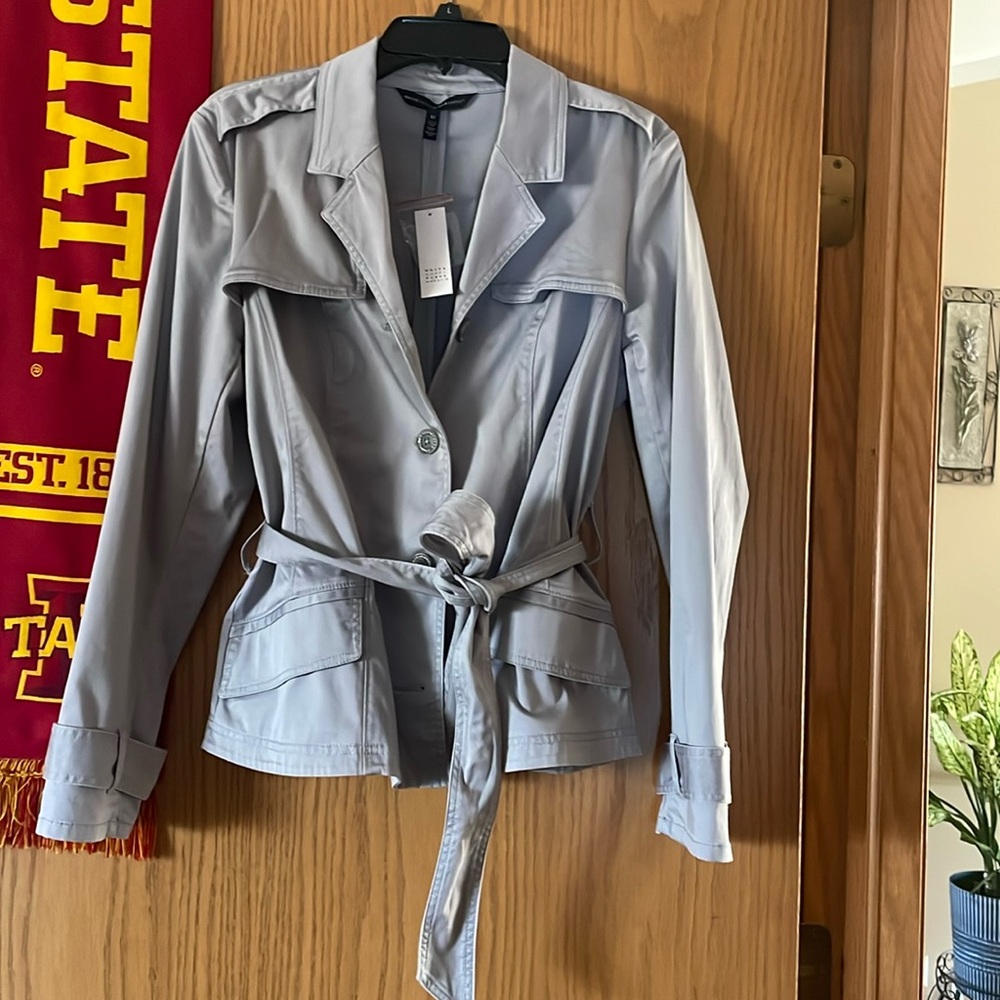 Brand new White House black market short blazer with belt, newer worn